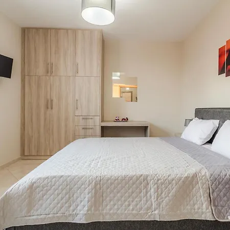 Kelly's Sunset 2 公寓