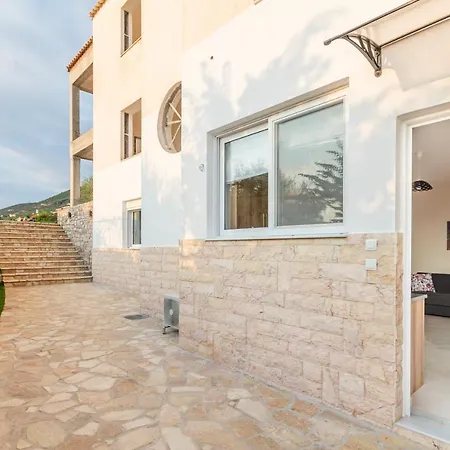 Kelly's Sunset 2 公寓