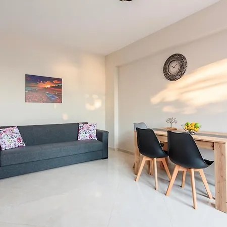 Kelly's Sunset 2 * Βέργα Καλαμάτας